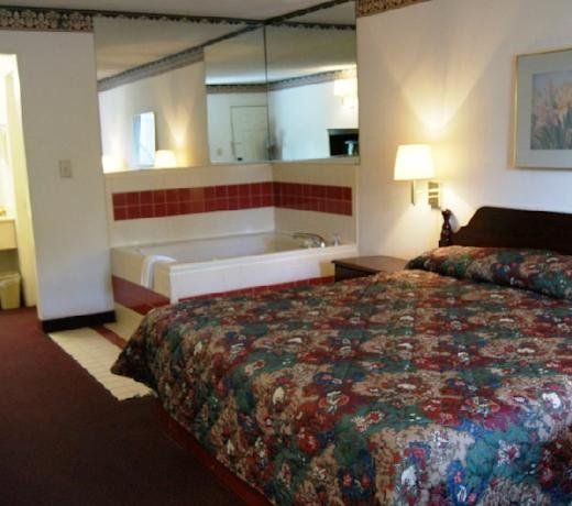 Economy Inn