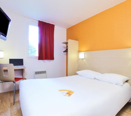 Premiere Classe Melun Senart - Vert Saint Denis