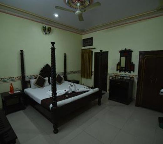 Hotel Vaishnavi