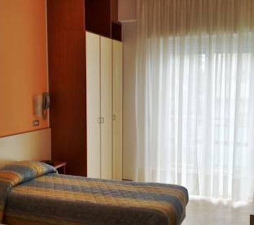 Hotel Altis