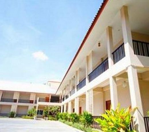 Lub D Resort