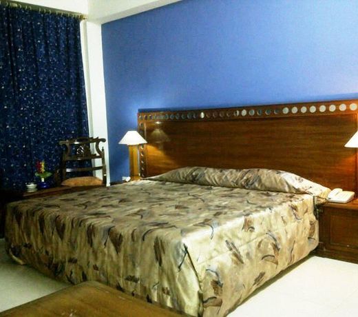 Aravali Hotel Managed by UNA Hotels