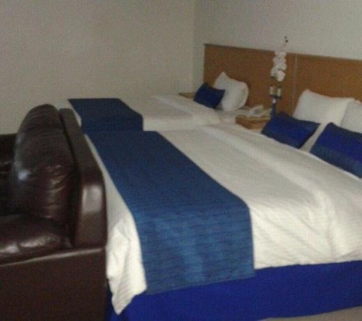 Hotel CEO