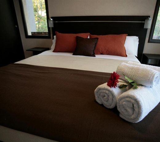 BlackStone Apart Boutique Hotel