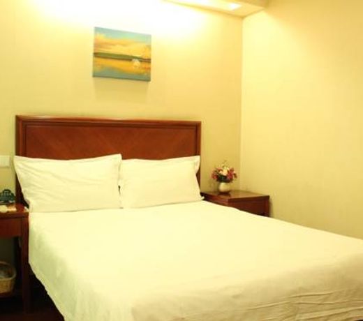 GreenTree Shanxi Taiyuan University of Finance and Economics North School Express Hotel