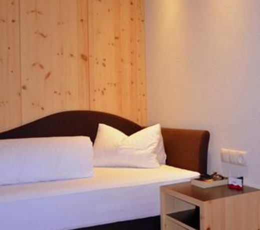 Hotel Cores
