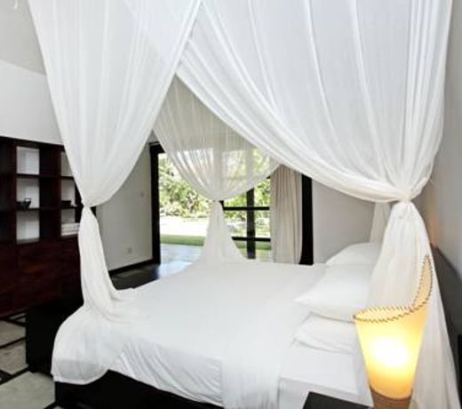 Acacias Villa