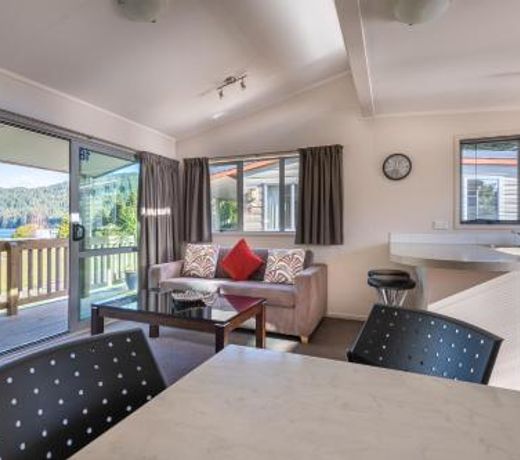 Blue Lake TOP 10 Holiday Park
