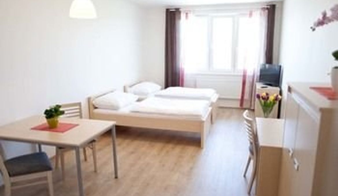 Eliska Tower Apartments Prague