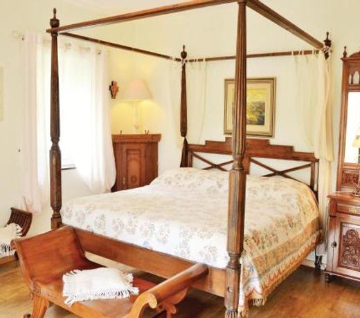 Holiday home St Vivien de Monsegur N-645