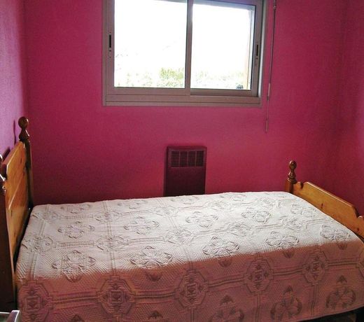 Holiday home Pleuven KL-1604