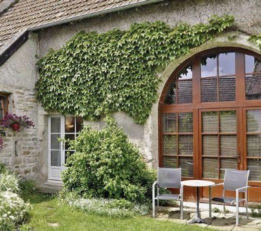Stunning home in Molinot with WiFi
