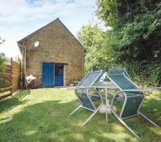 Holiday home Le Faouet P-728