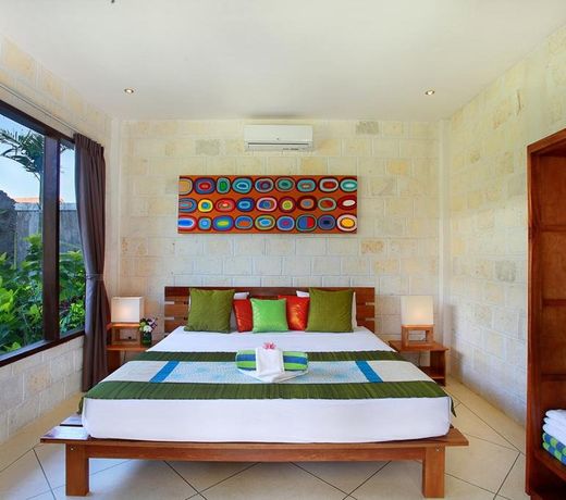 Hill Dance Bali American Hotel