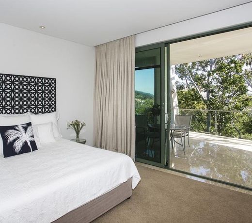 ONE OCEANVIEW