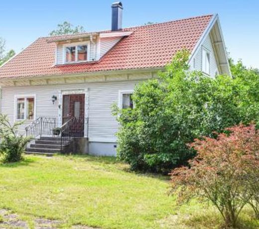 Amazing home in Orrefors with 3 Bedrooms and Internet