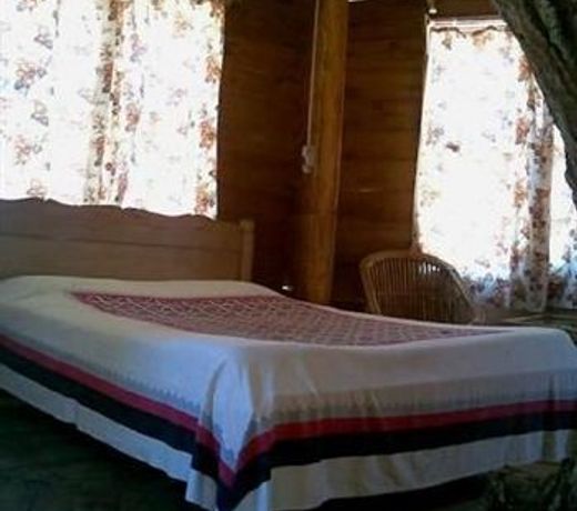 Forest Hills Farm And Guest House
