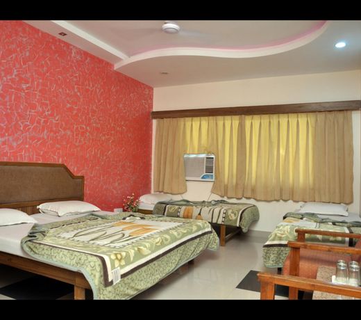 Hotel Sunset Inn Mount Abu With Swimming Pool
