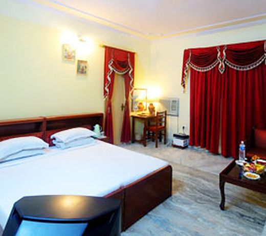 RANTHAMBHORE SAFARI LODGE