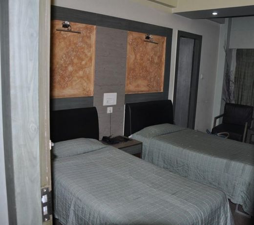 Hotel Monsoon