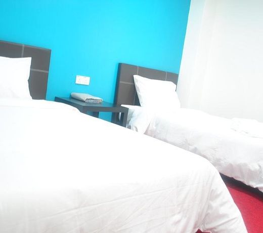 THE ONE STATION HOTEL