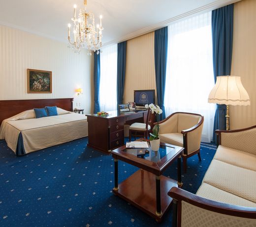 Hotel Ambassador