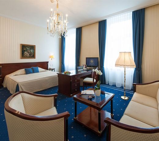 Hotel Ambassador
