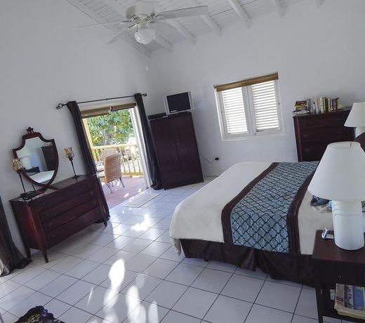 Rendezvous Bay Hotel