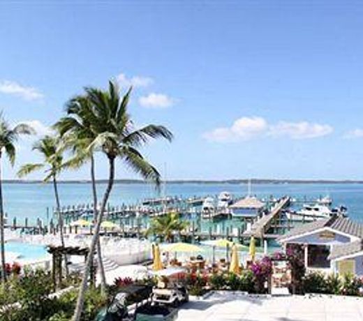 Romora Bay Resort & Marina