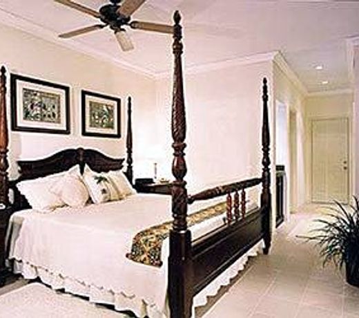 Savannah Beach Hotel