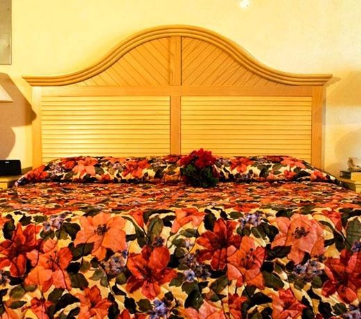 Golden Sands Hotel