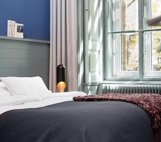Saint SHERMIN bed breakfast & champagne