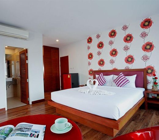 B-BOSSA PATONG HOTEL