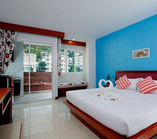 B-BOSSA PATONG HOTEL