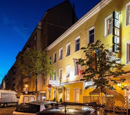 Garten- und Kunsthotel Gabriel City