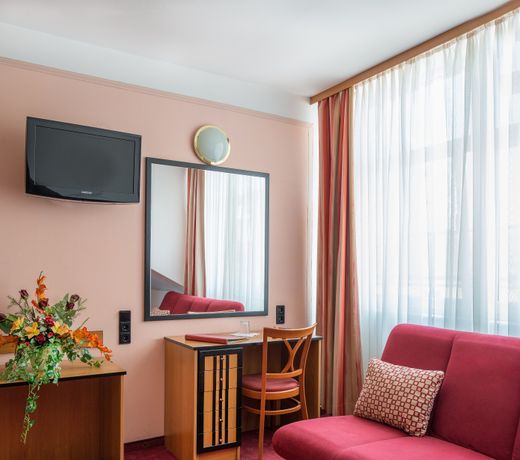 Garten- und Kunsthotel Gabriel City