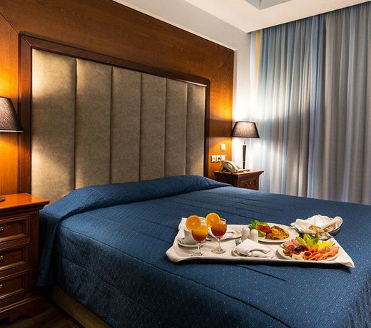 Oasis Hotel Apartments