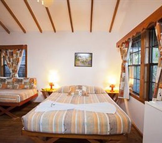 Las Rocas Resort and Dive Center