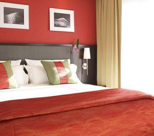 Spanish Court Hotel