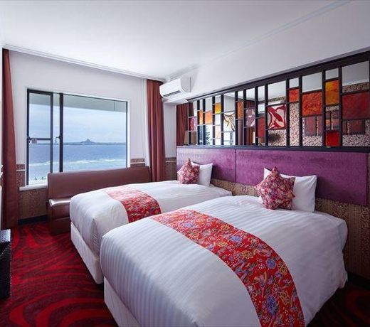 Royal View Hotel Churaumi