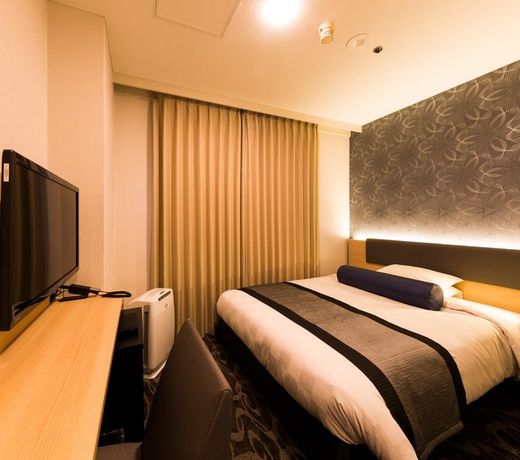Shin Osaka Esaka Tokyu REI Hotel