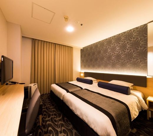 Shin Osaka Esaka Tokyu REI Hotel