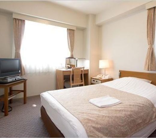 Kishibe Station Hotel