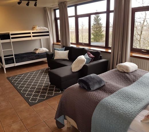 Farmhotel Efstidalur