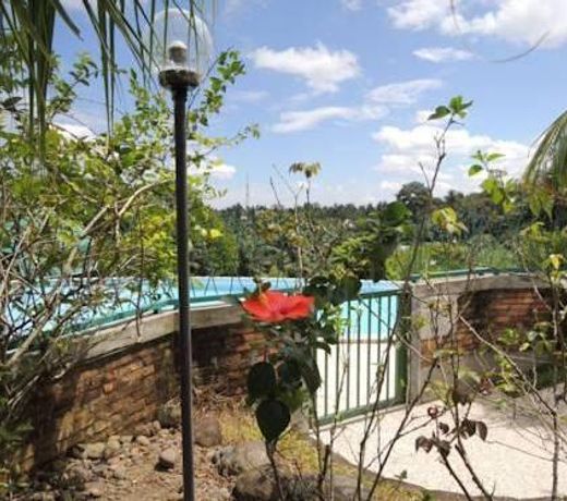 Hotel Deli River and Restaurant Omlandia