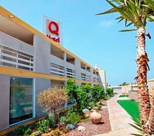 Q Village - Poleg Beach