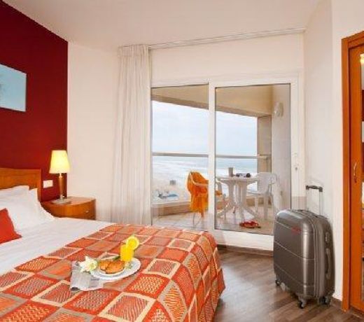 Arena Hotel by the Beach