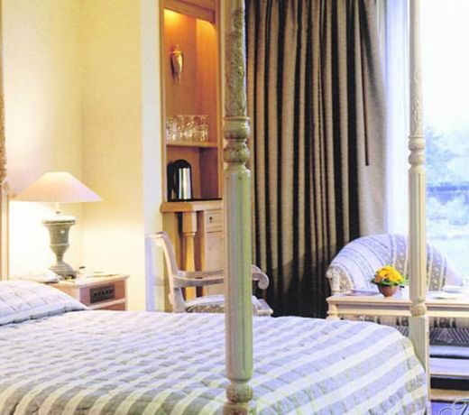 Bar Peepal Resort