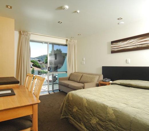 Tides Hotel