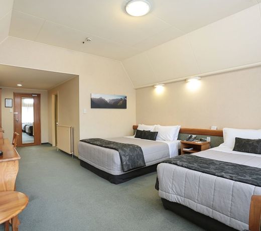 Ascot Park Hotel